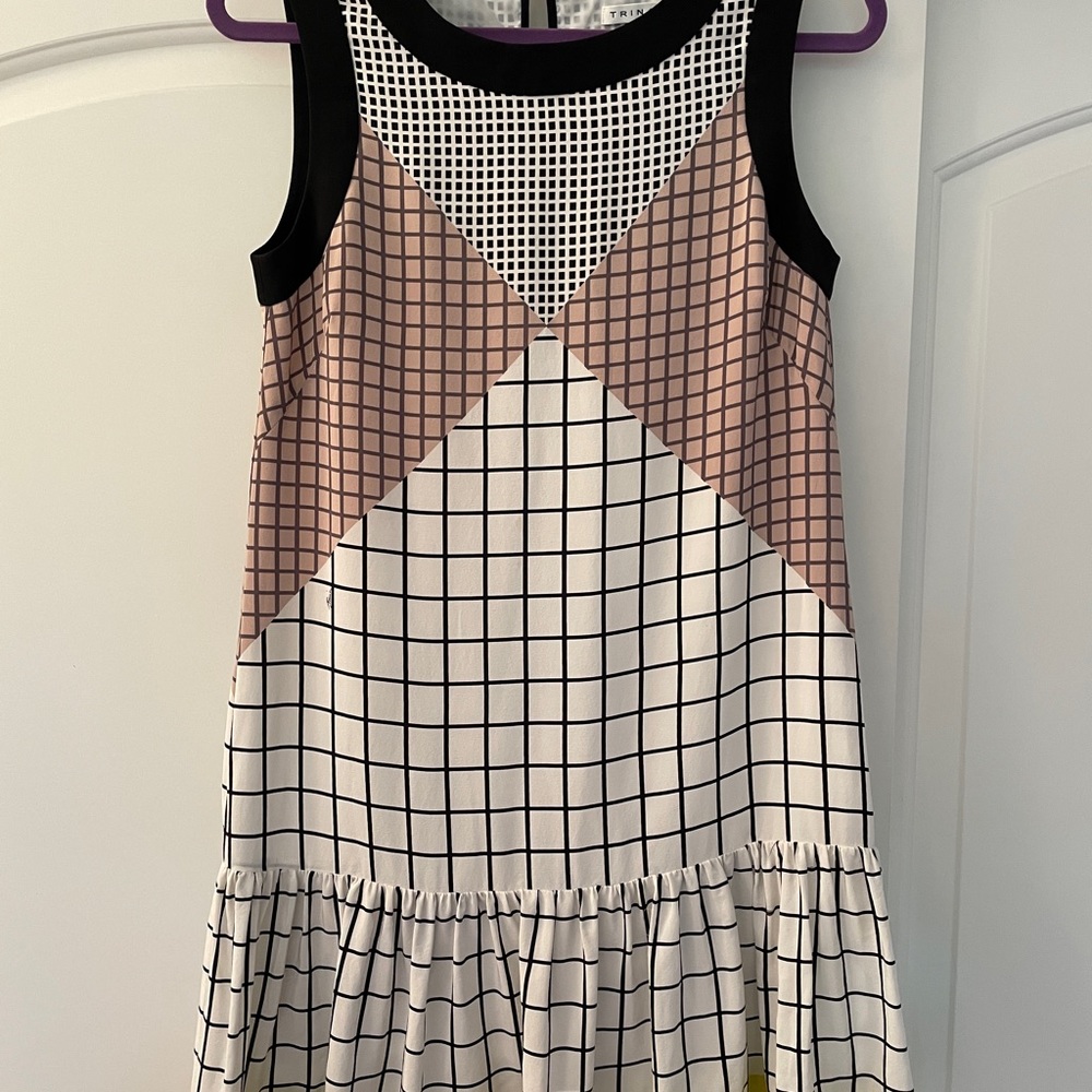 Summer dress in excellent condition.